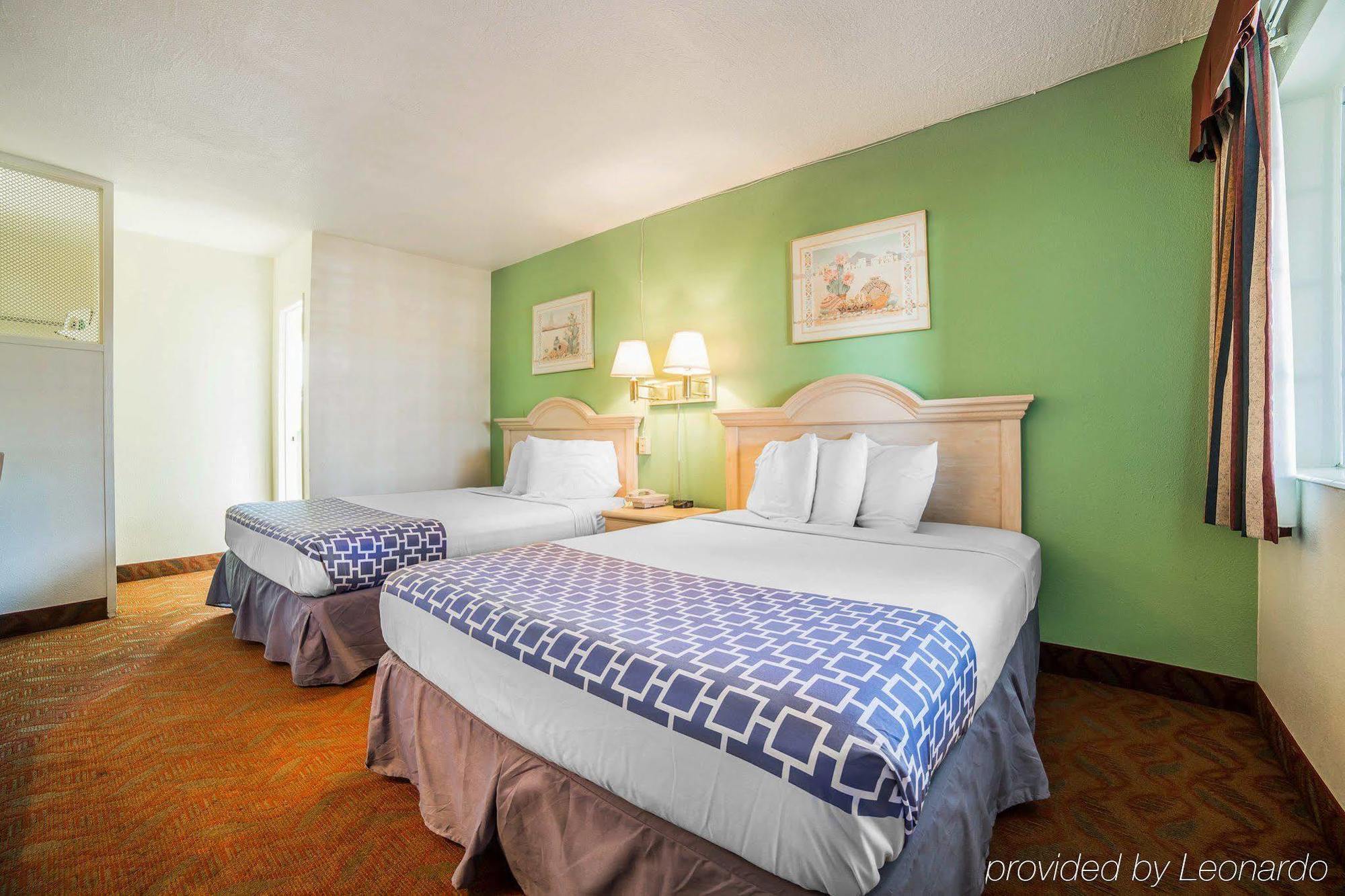 Econo Lodge Fallon Naval Air Station Area Exteriör bild